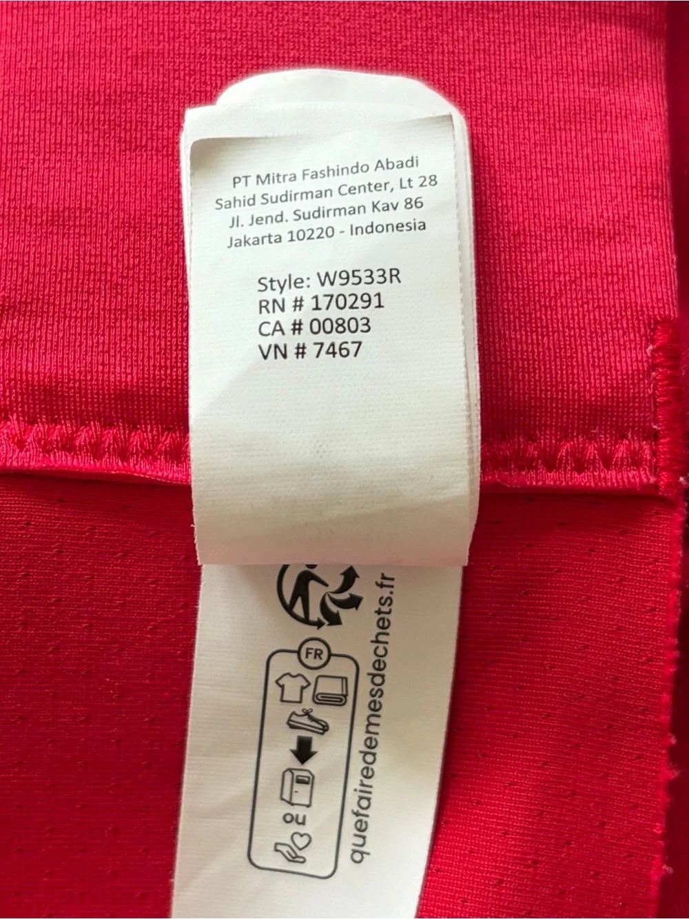 ALO YOGA Airlift Line Up Black Velvet Flocking Bold Red Sports Bra EUC Size M